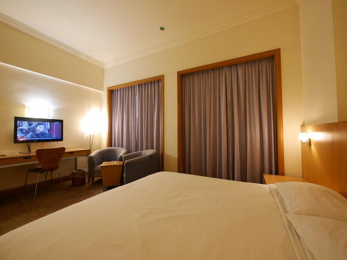 Premier Hotel Sibu Exterior photo